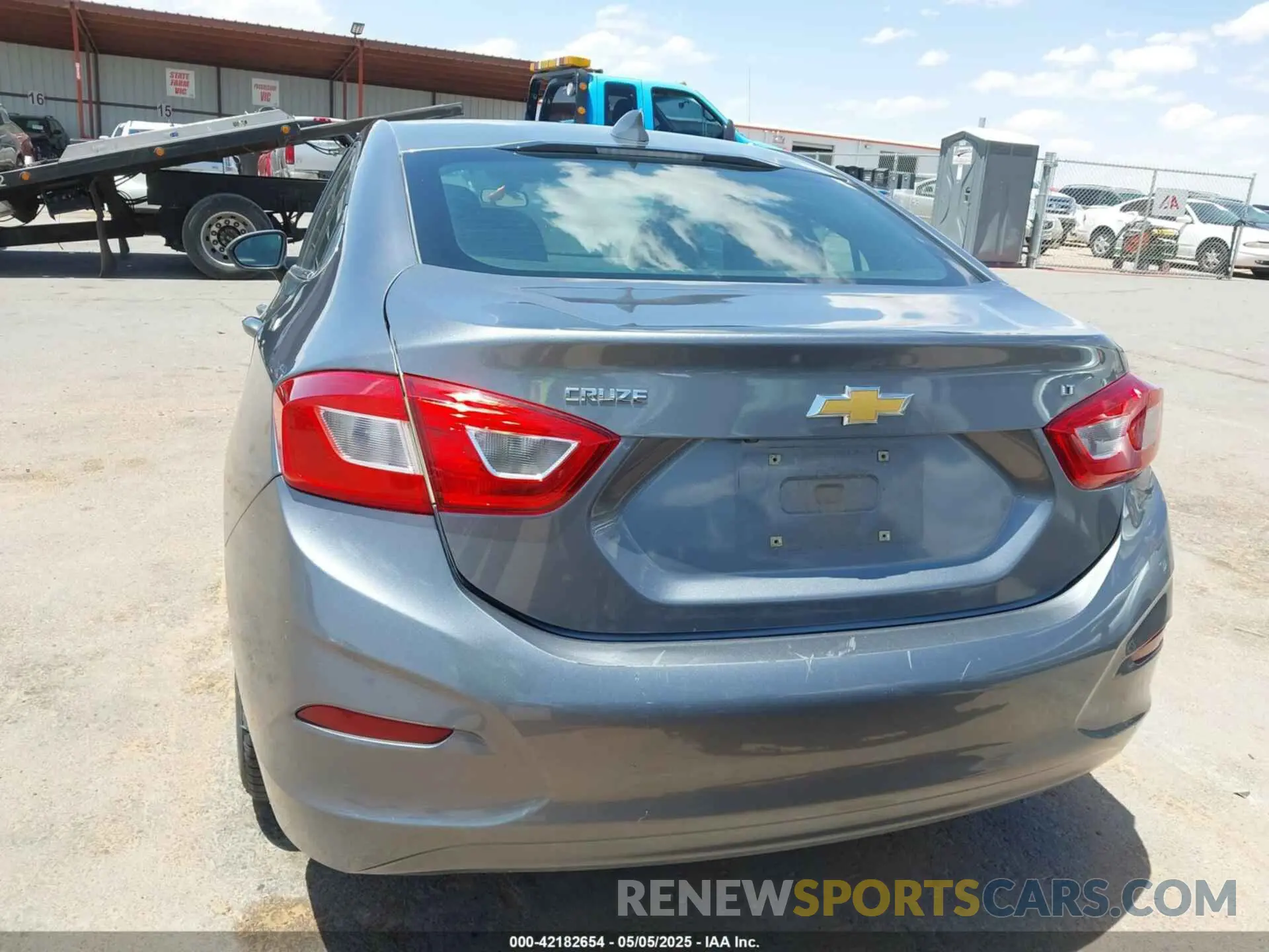 16 Photograph of a damaged car 1G1BE5SM2K7118111 CHEVROLET CRUZE 2019