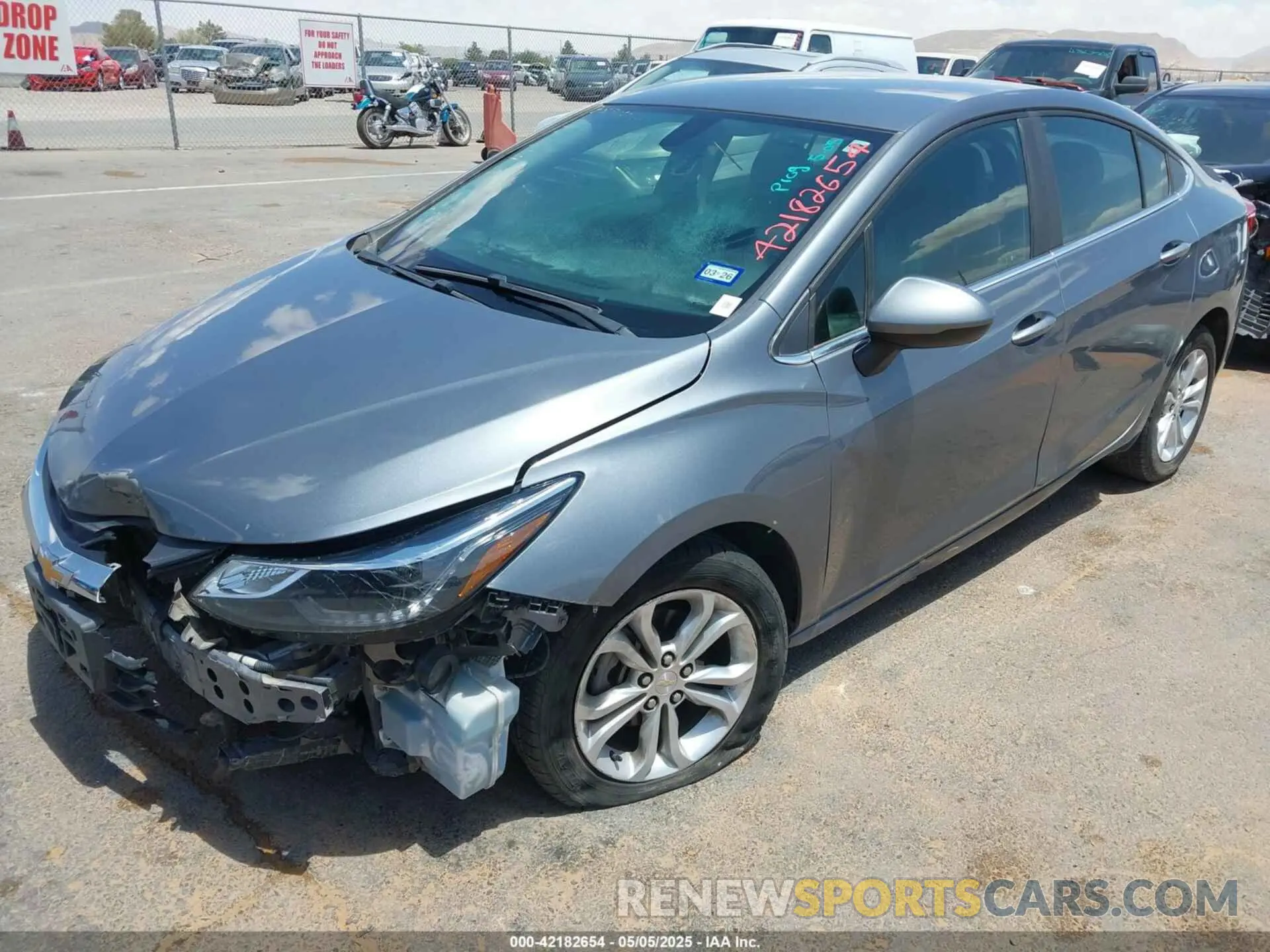 2 Photograph of a damaged car 1G1BE5SM2K7118111 CHEVROLET CRUZE 2019