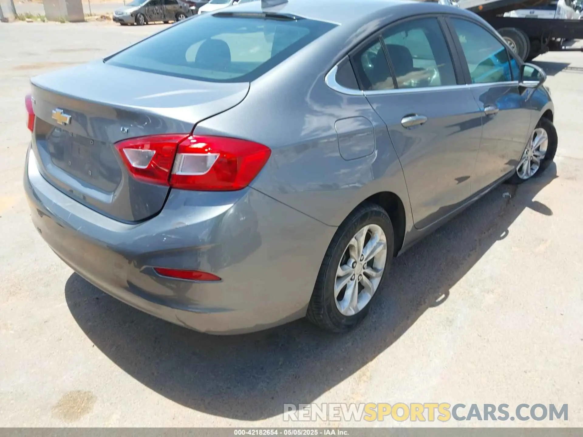 4 Photograph of a damaged car 1G1BE5SM2K7118111 CHEVROLET CRUZE 2019