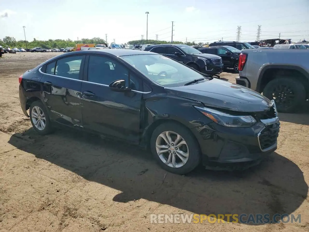 4 Photograph of a damaged car 1G1BE5SM2K7118903 CHEVROLET CRUZE 2019