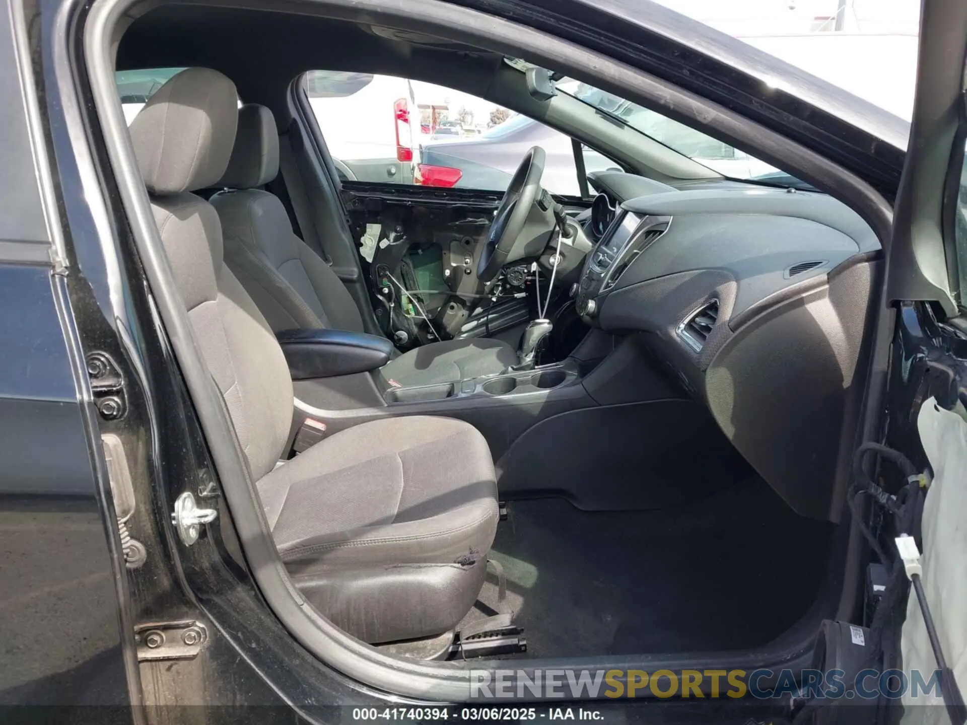 5 Photograph of a damaged car 1G1BE5SM2K7119985 CHEVROLET CRUZE 2019