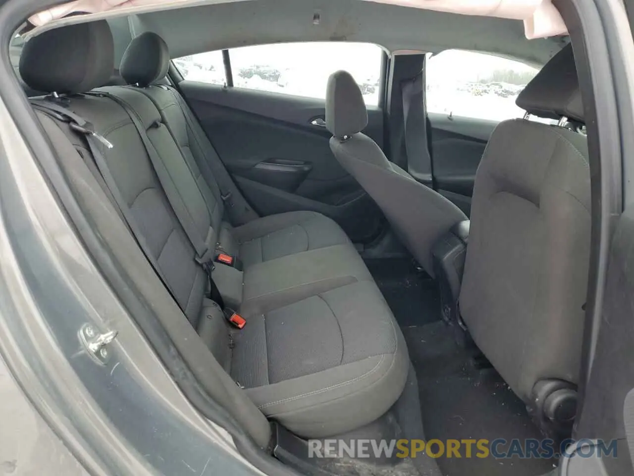10 Photograph of a damaged car 1G1BE5SM2K7133725 CHEVROLET CRUZE 2019