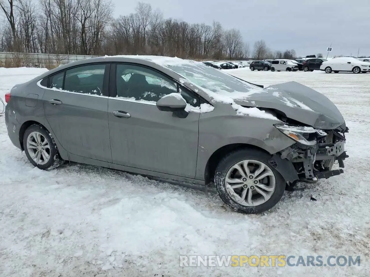 4 Photograph of a damaged car 1G1BE5SM2K7133725 CHEVROLET CRUZE 2019