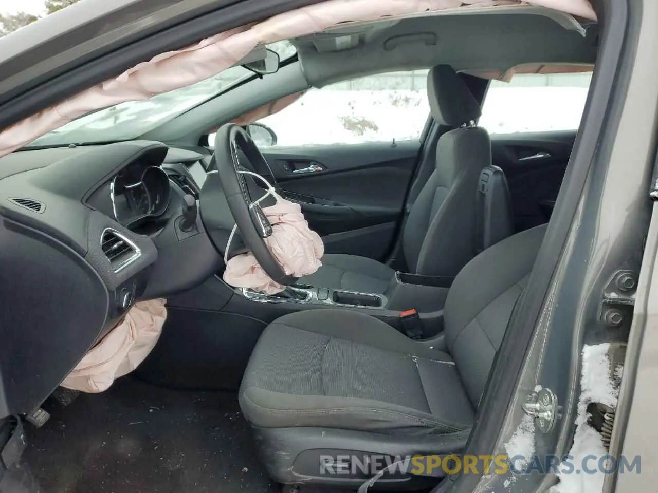 7 Photograph of a damaged car 1G1BE5SM2K7133725 CHEVROLET CRUZE 2019