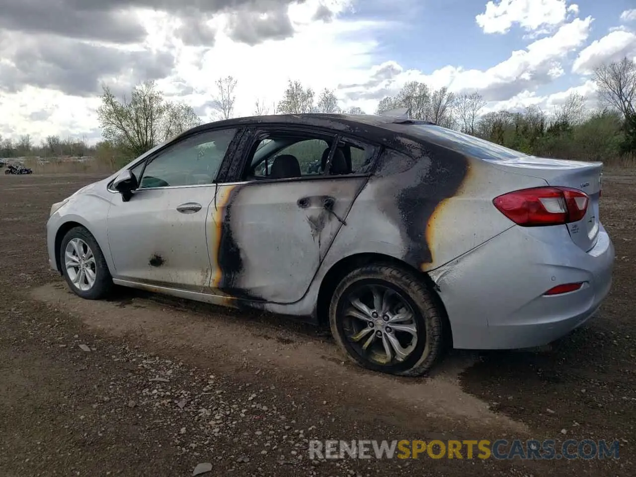 2 Photograph of a damaged car 1G1BE5SM2K7134812 CHEVROLET CRUZE 2019