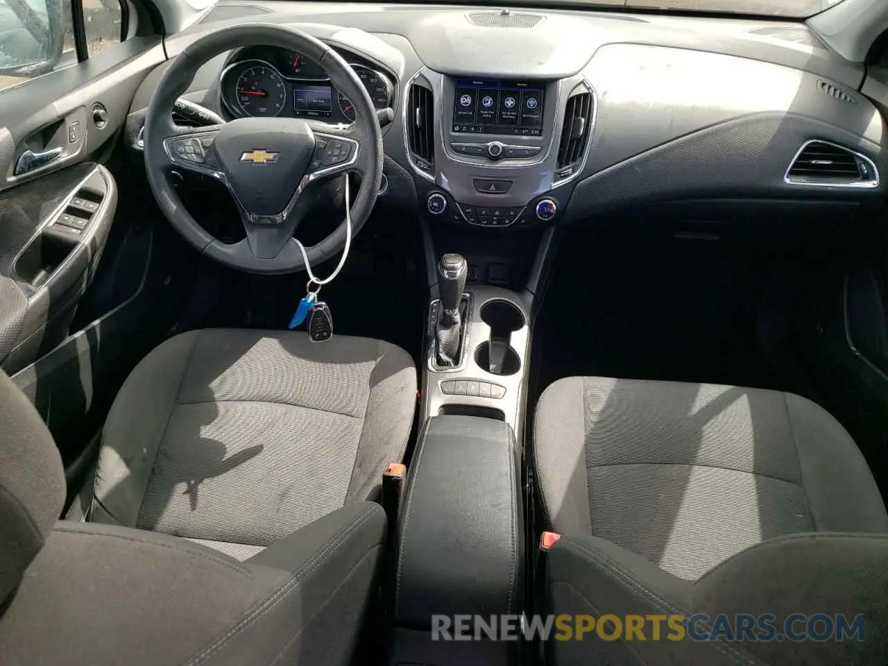 8 Photograph of a damaged car 1G1BE5SM2K7134812 CHEVROLET CRUZE 2019