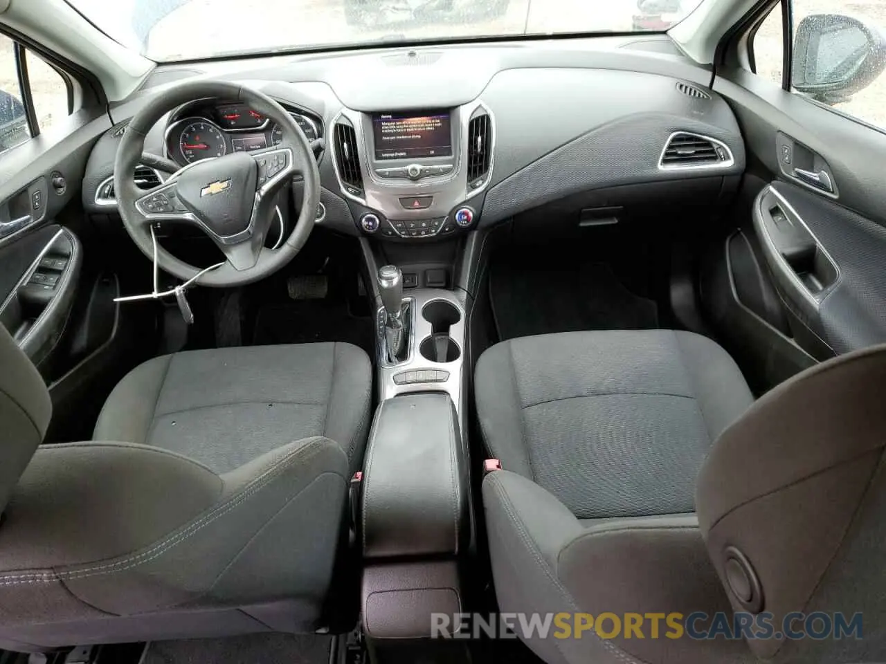 8 Photograph of a damaged car 1G1BE5SM3K7107974 CHEVROLET CRUZE 2019