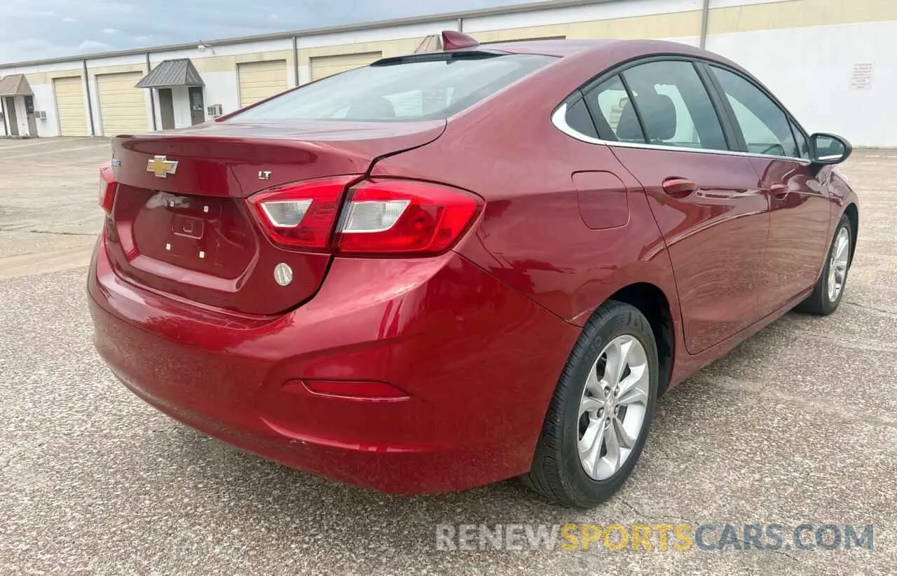 4 Photograph of a damaged car 1G1BE5SM3K7108624 CHEVROLET CRUZE 2019
