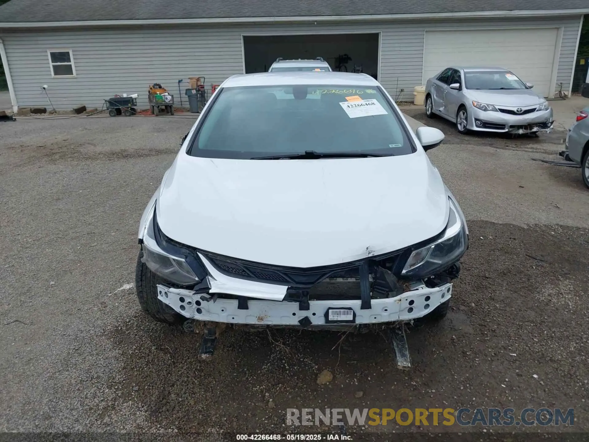 13 Photograph of a damaged car 1G1BE5SM3K7115346 CHEVROLET CRUZE 2019