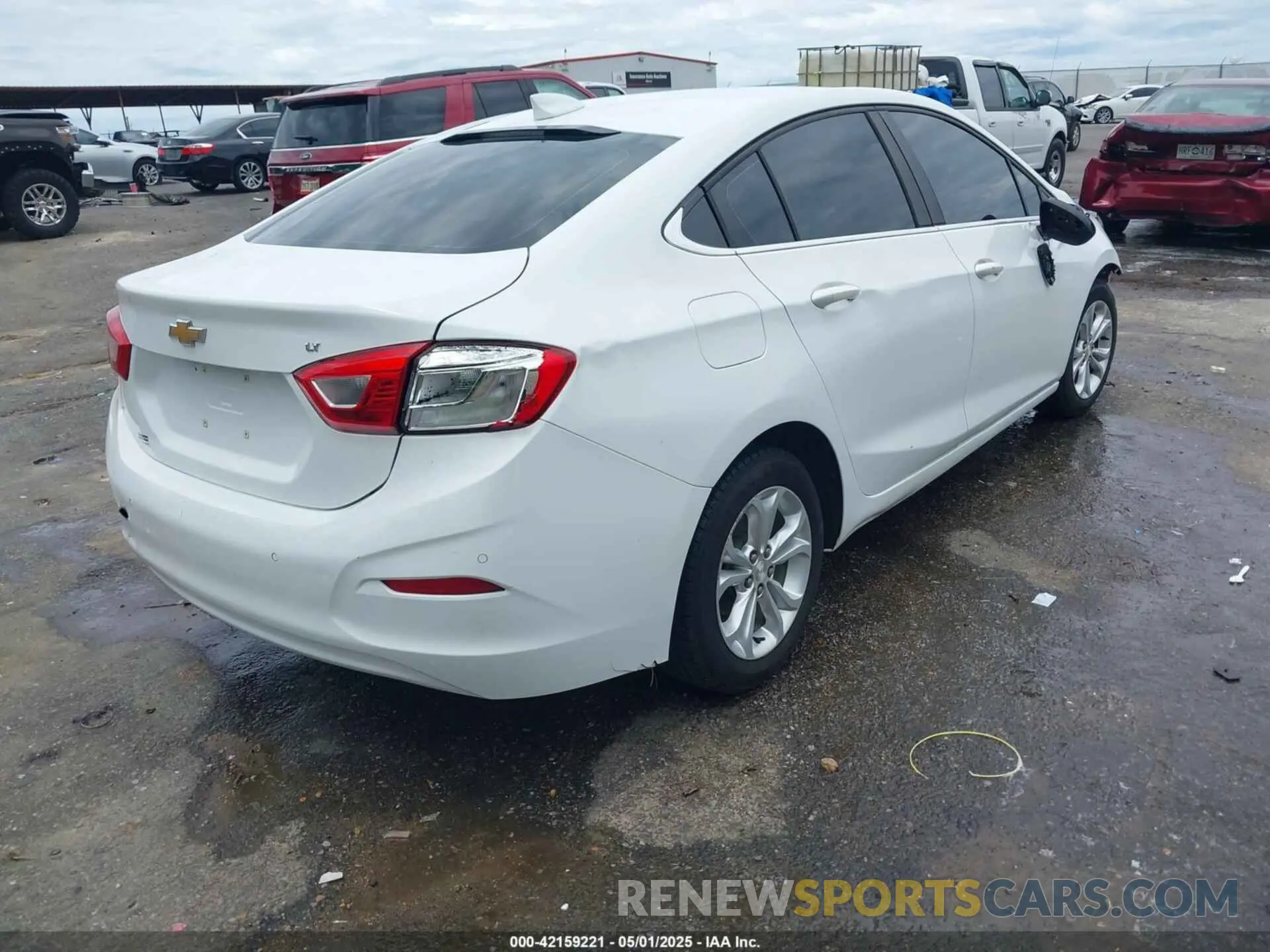 4 Photograph of a damaged car 1G1BE5SM3K7131157 CHEVROLET CRUZE 2019