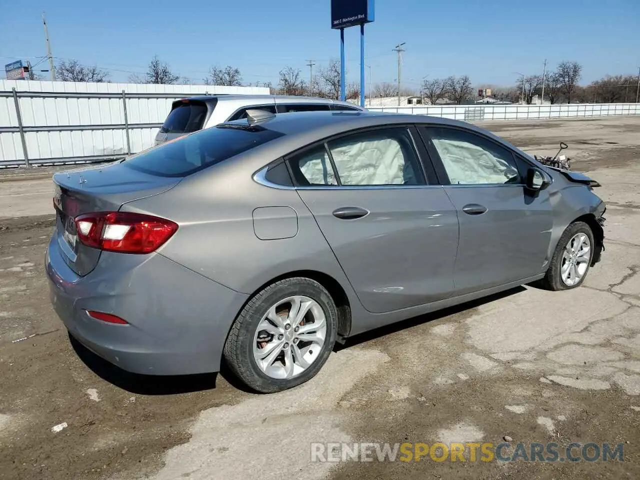 3 Photograph of a damaged car 1G1BE5SM3K7133846 CHEVROLET CRUZE 2019