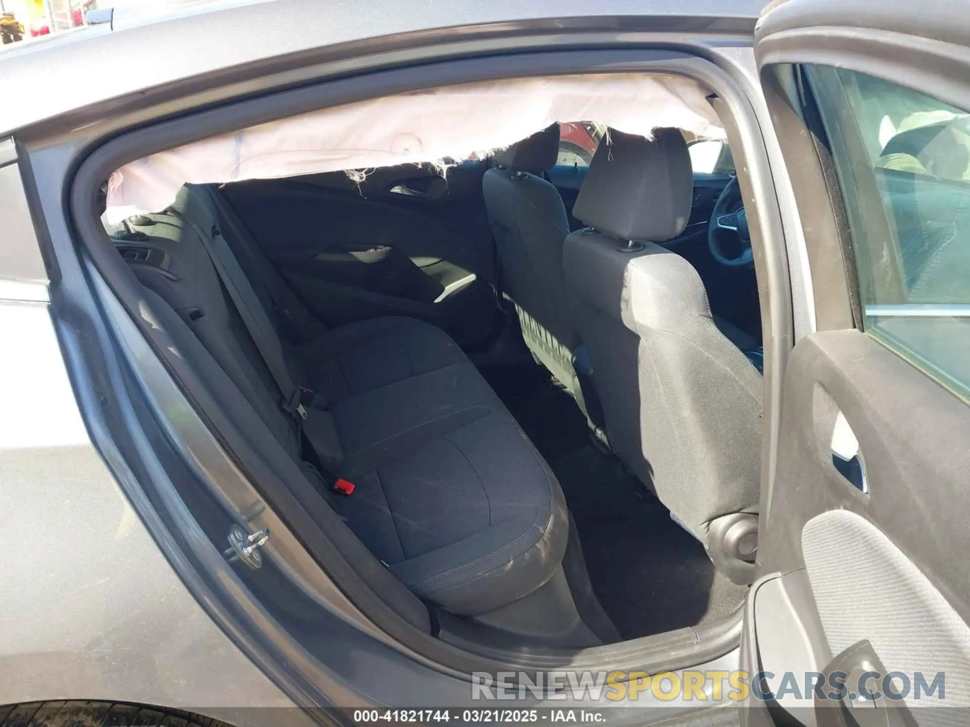 8 Photograph of a damaged car 1G1BE5SM3K7139744 CHEVROLET CRUZE 2019