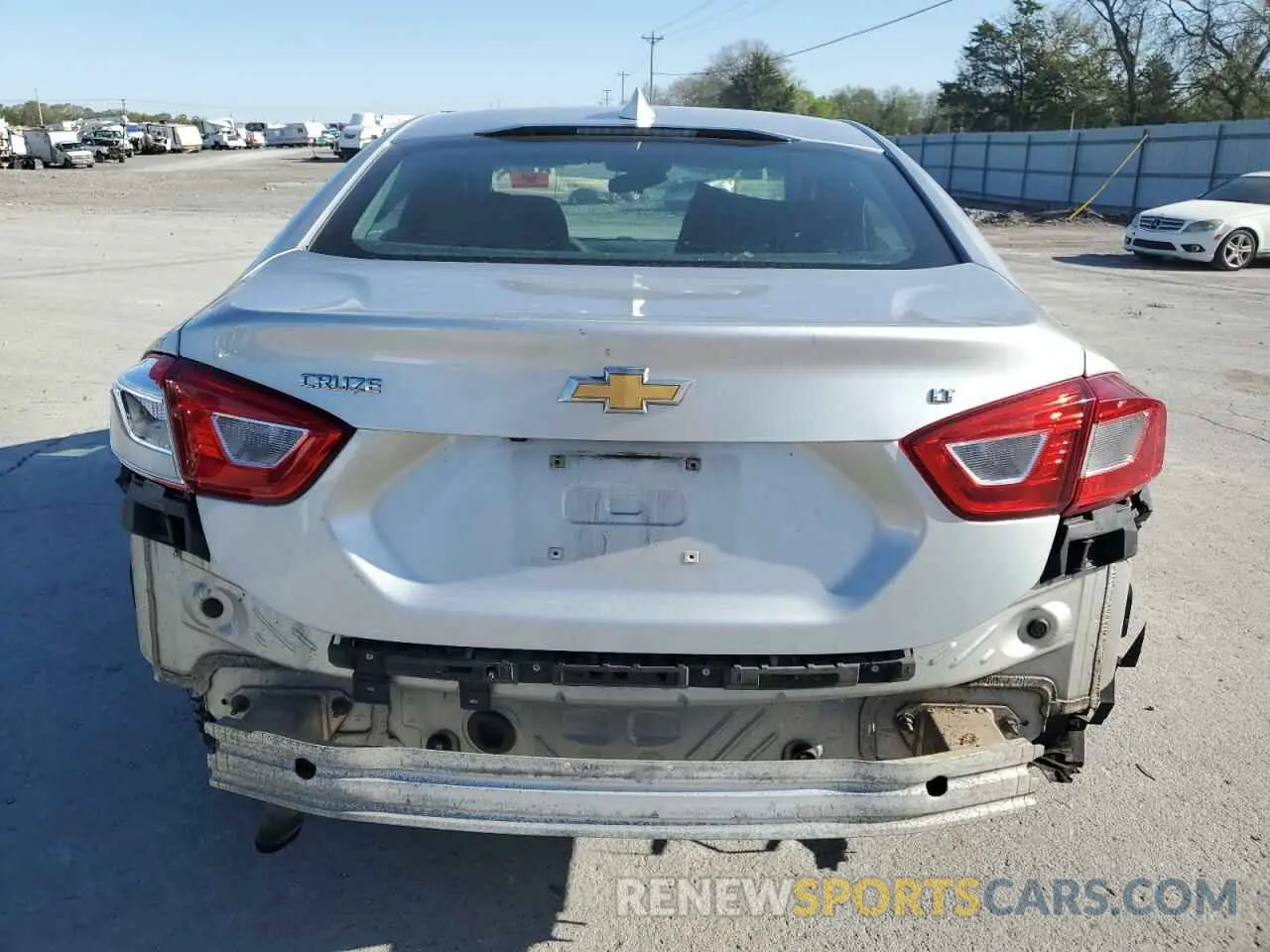 6 Photograph of a damaged car 1G1BE5SM4K7112035 CHEVROLET CRUZE 2019