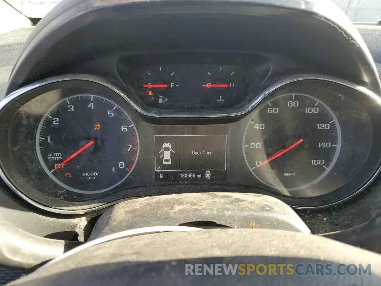 9 Photograph of a damaged car 1G1BE5SM4K7112035 CHEVROLET CRUZE 2019