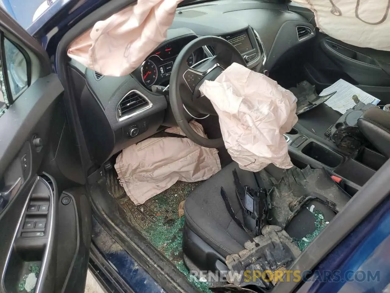 8 Photograph of a damaged car 1G1BE5SM4K7118014 CHEVROLET CRUZE 2019