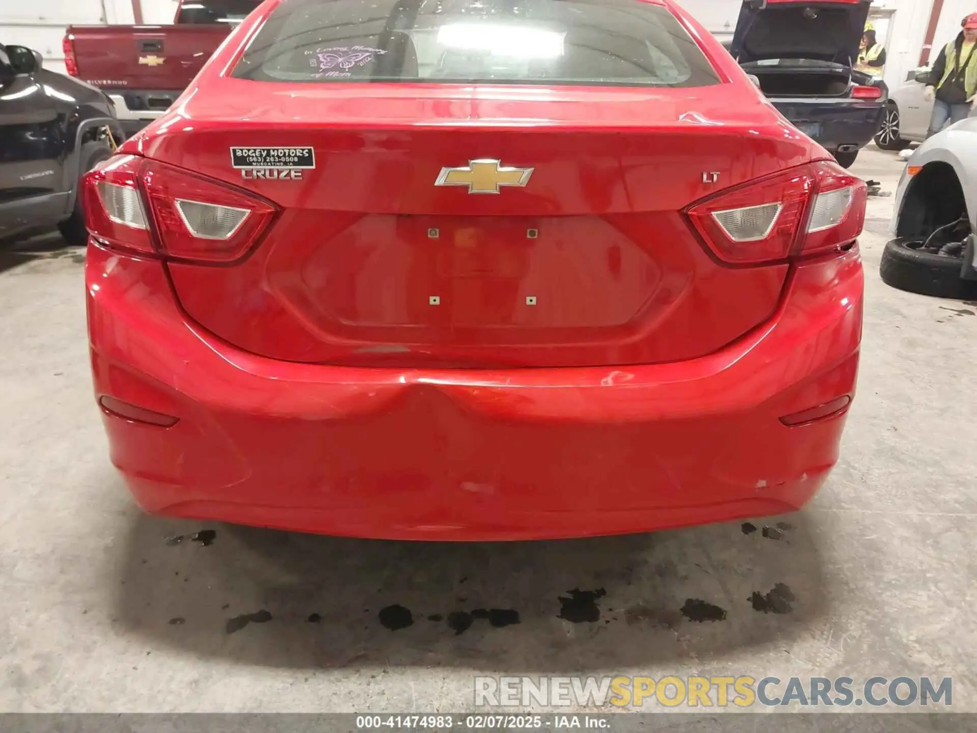 6 Photograph of a damaged car 1G1BE5SM4K7142717 CHEVROLET CRUZE 2019
