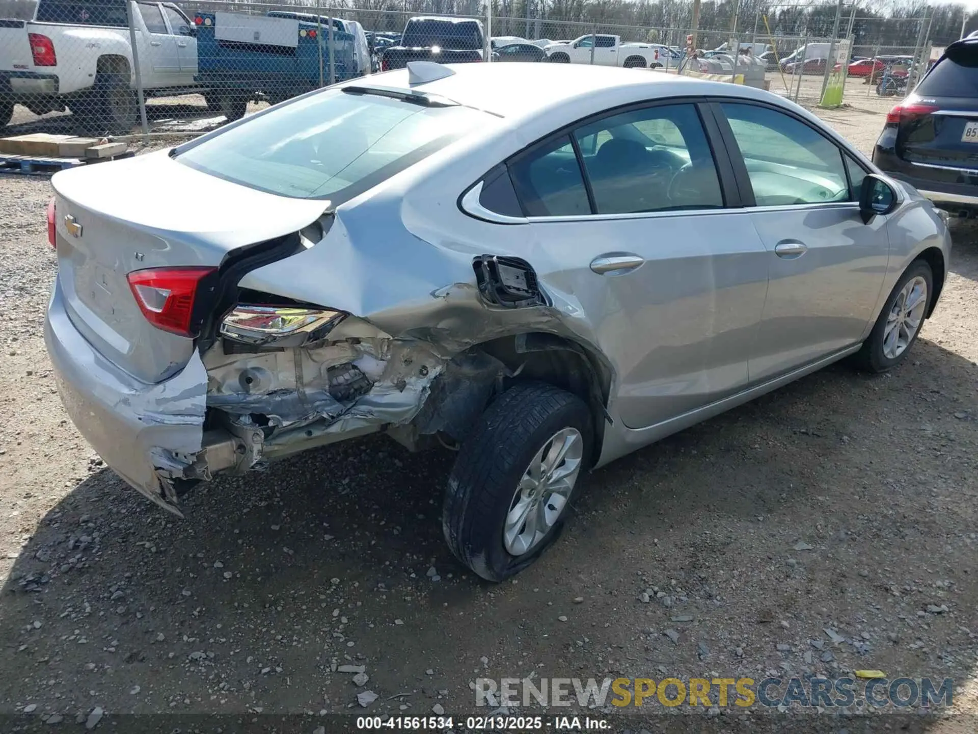 4 Photograph of a damaged car 1G1BE5SM4K7144158 CHEVROLET CRUZE 2019