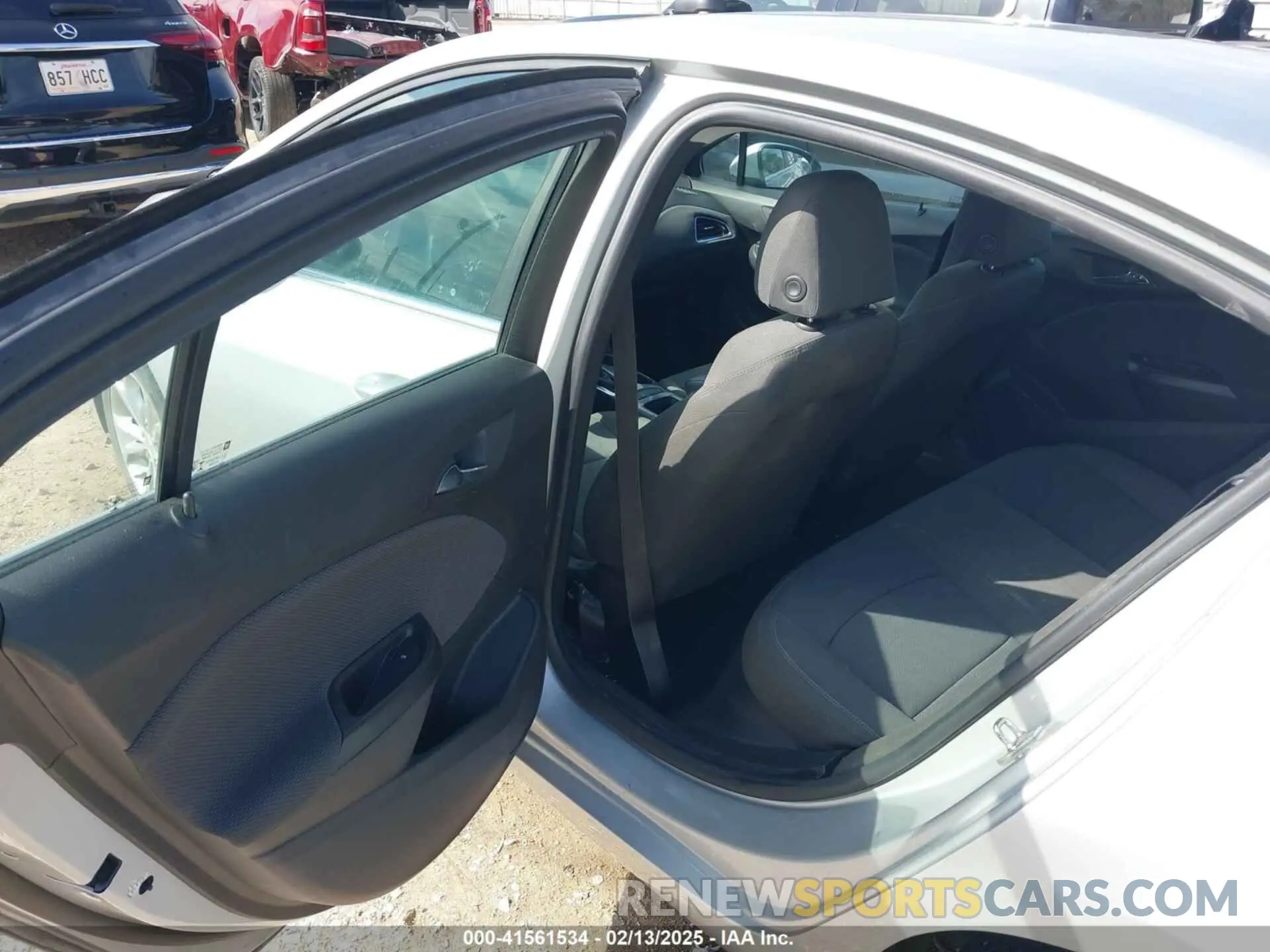 8 Photograph of a damaged car 1G1BE5SM4K7144158 CHEVROLET CRUZE 2019