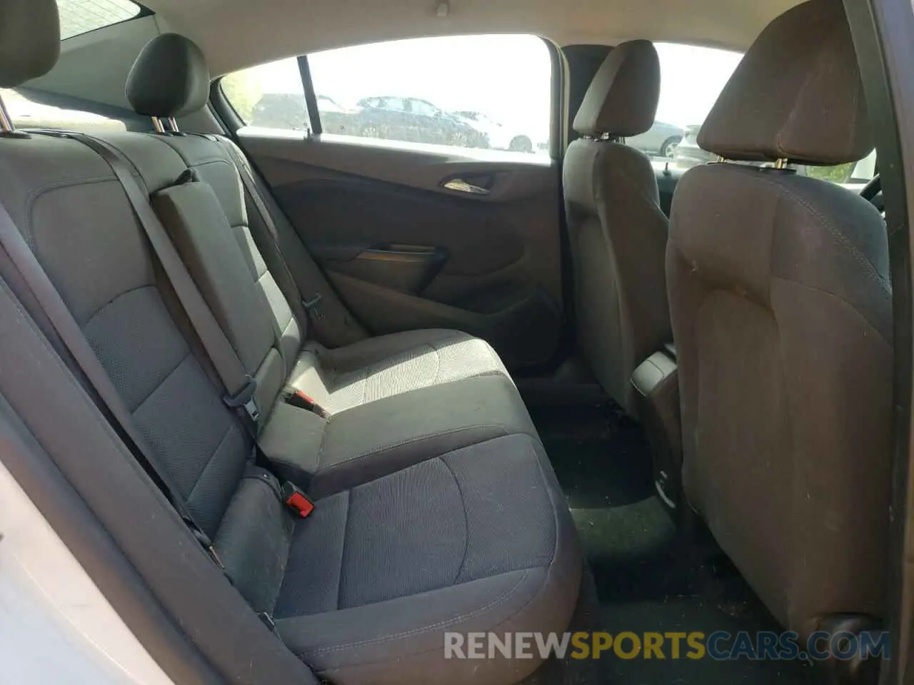 11 Photograph of a damaged car 1G1BE5SM4K7146850 CHEVROLET CRUZE 2019