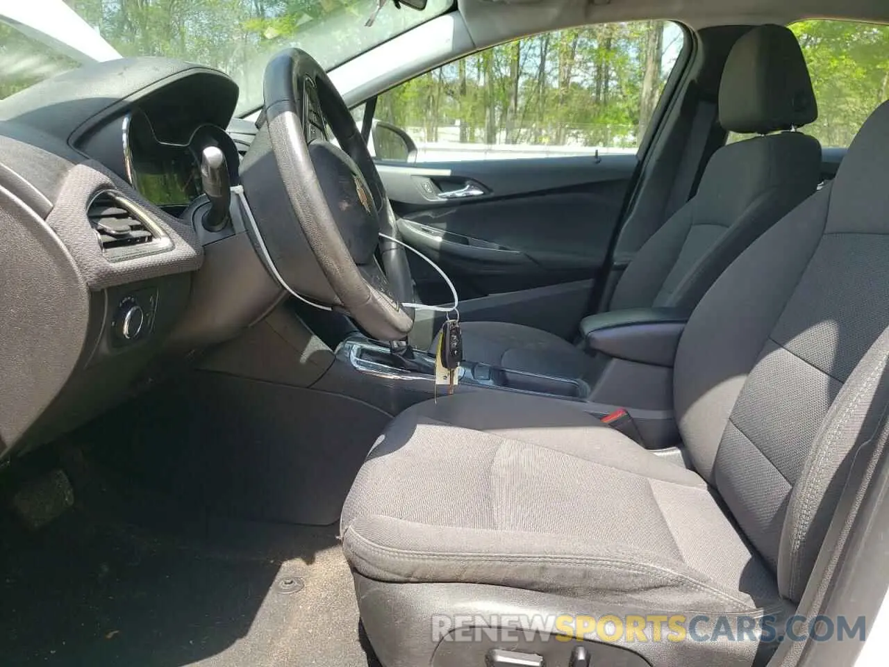 7 Photograph of a damaged car 1G1BE5SM4K7146850 CHEVROLET CRUZE 2019