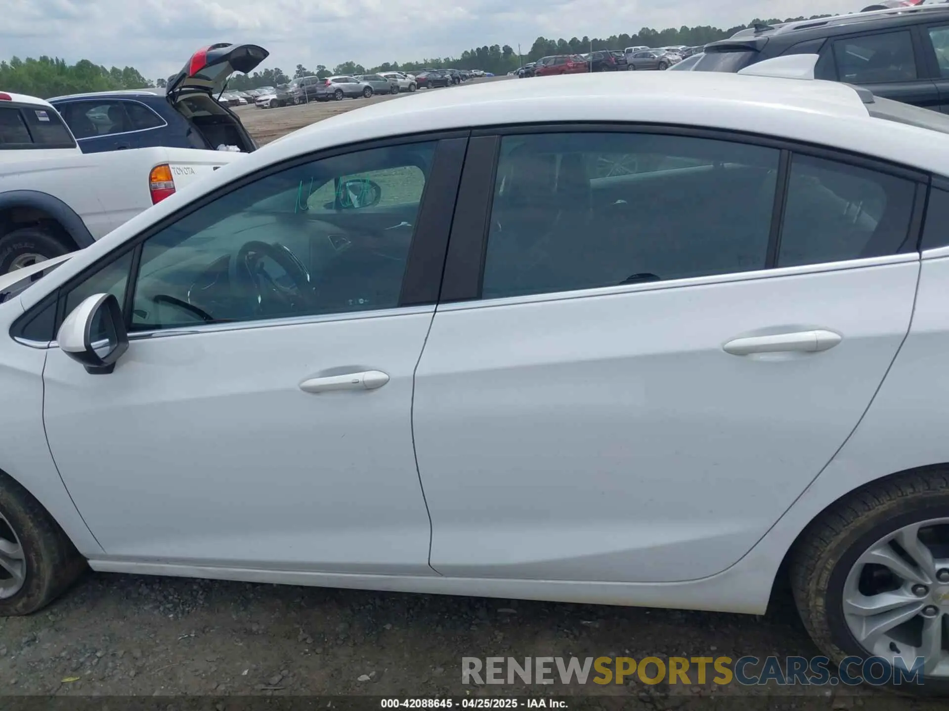 15 Photograph of a damaged car 1G1BE5SM5K7114313 CHEVROLET CRUZE 2019