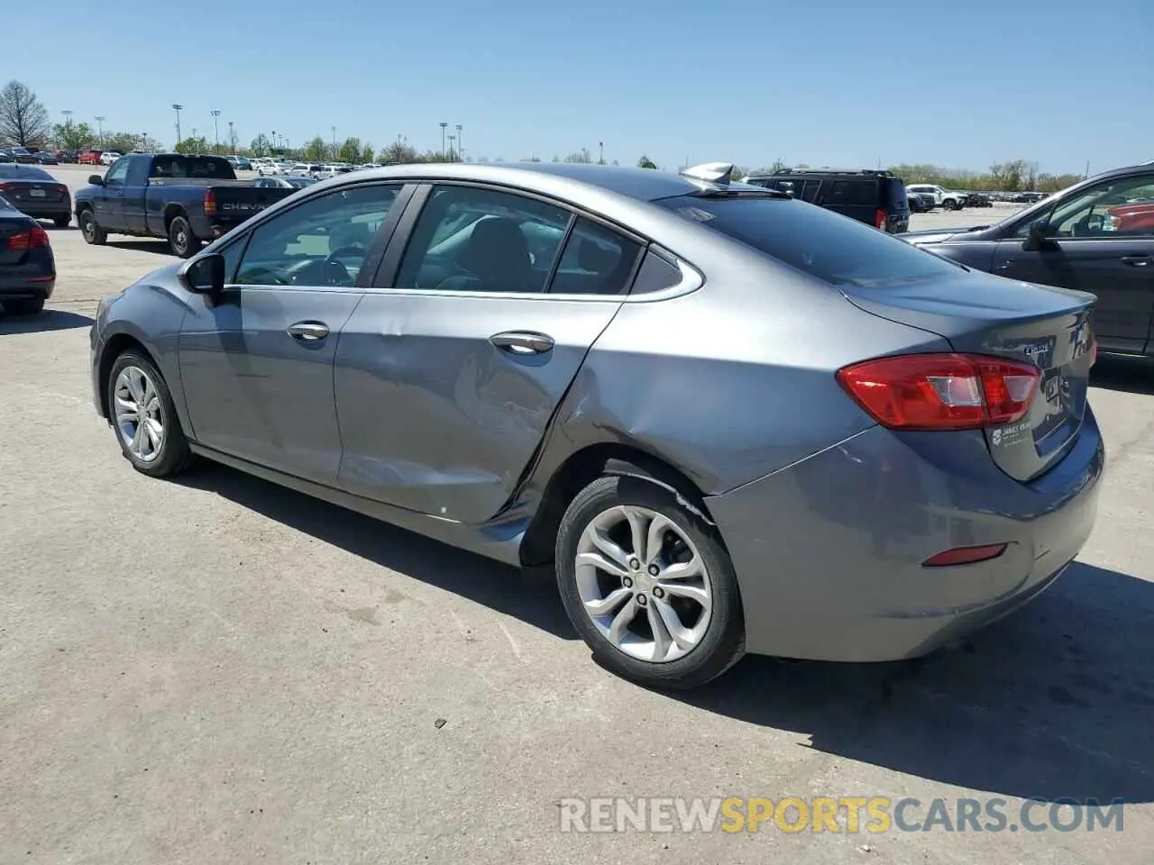 2 Photograph of a damaged car 1G1BE5SM5K7115493 CHEVROLET CRUZE 2019