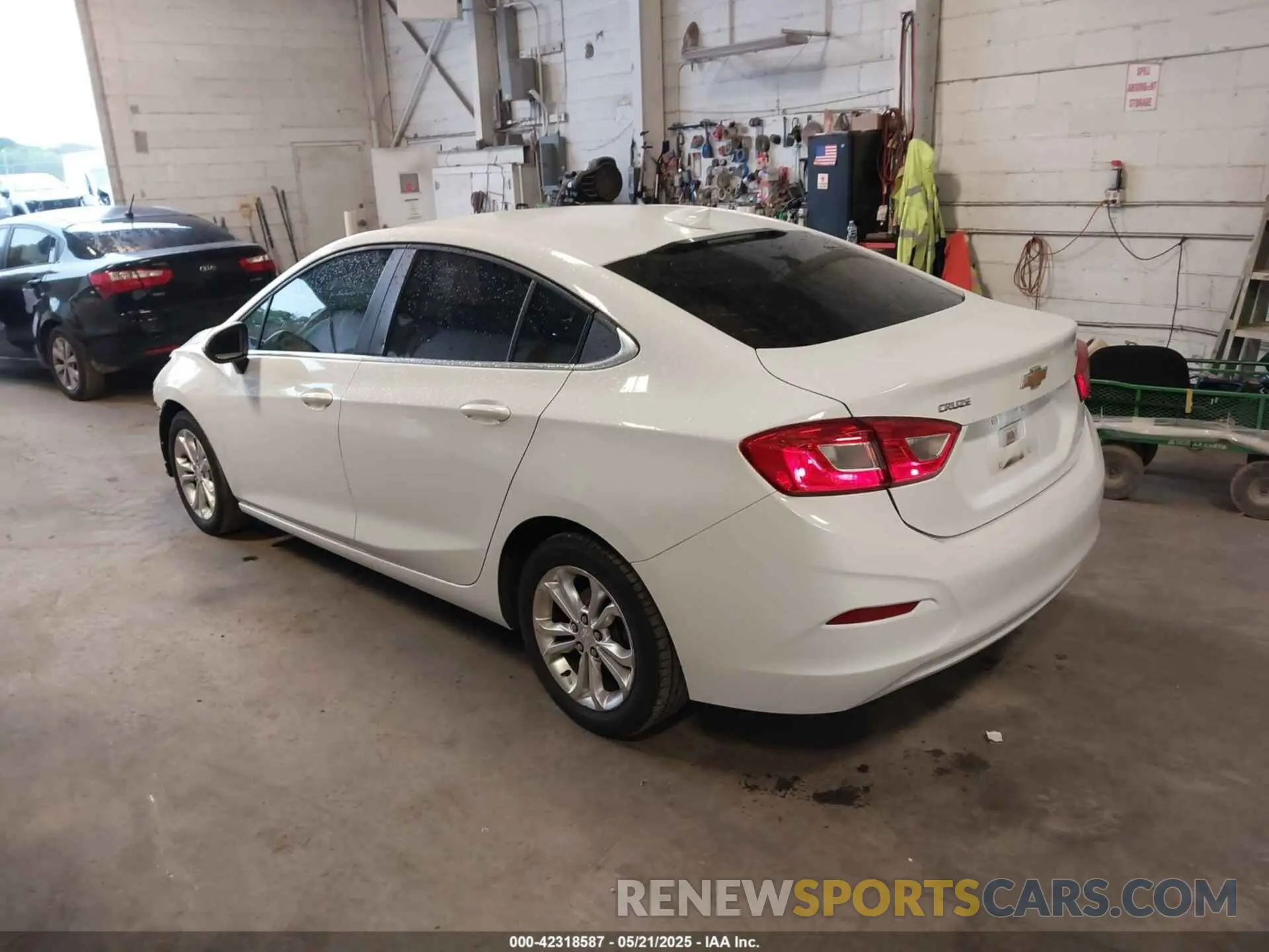 3 Photograph of a damaged car 1G1BE5SM5K7115588 CHEVROLET CRUZE 2019
