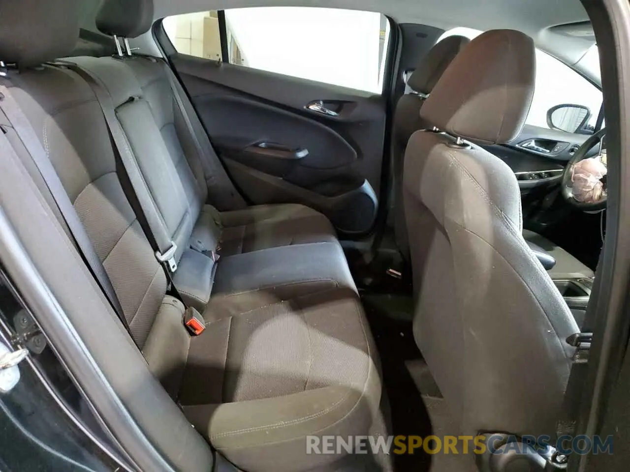 10 Photograph of a damaged car 1G1BE5SM5K7117549 CHEVROLET CRUZE 2019