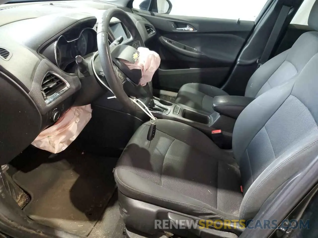 7 Photograph of a damaged car 1G1BE5SM5K7117549 CHEVROLET CRUZE 2019