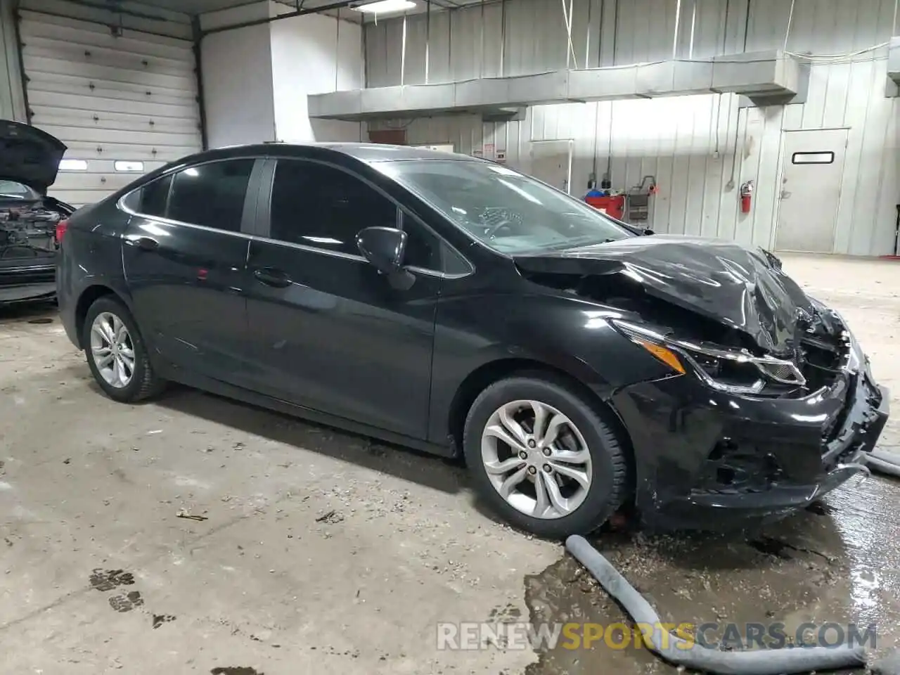 4 Photograph of a damaged car 1G1BE5SM5K7124260 CHEVROLET CRUZE 2019