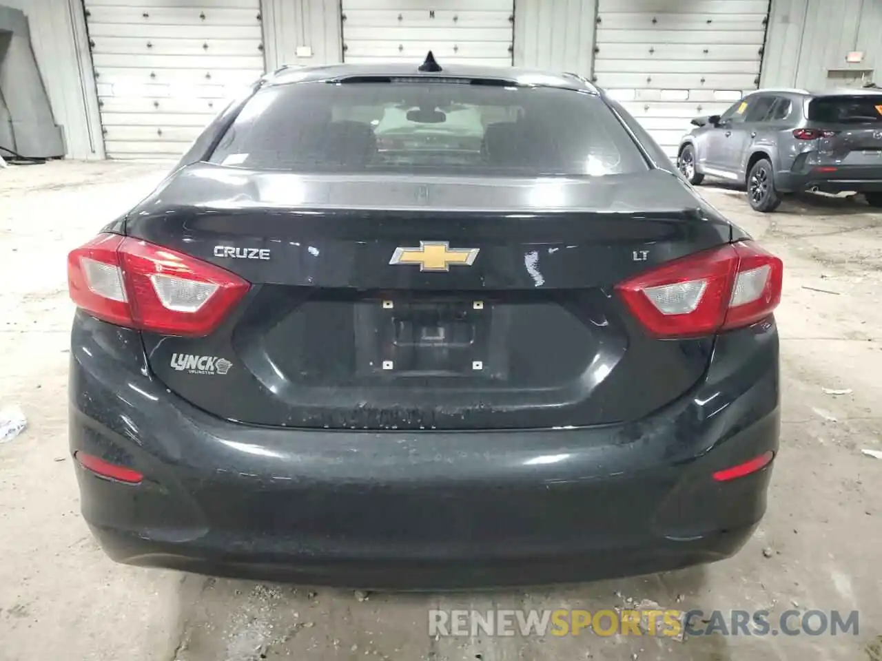 6 Photograph of a damaged car 1G1BE5SM5K7124260 CHEVROLET CRUZE 2019