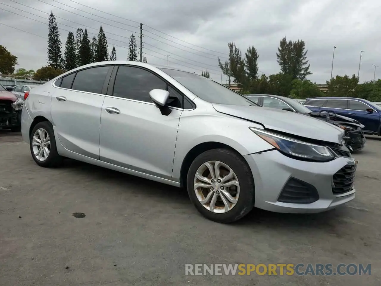 4 Photograph of a damaged car 1G1BE5SM5K7133735 CHEVROLET CRUZE 2019