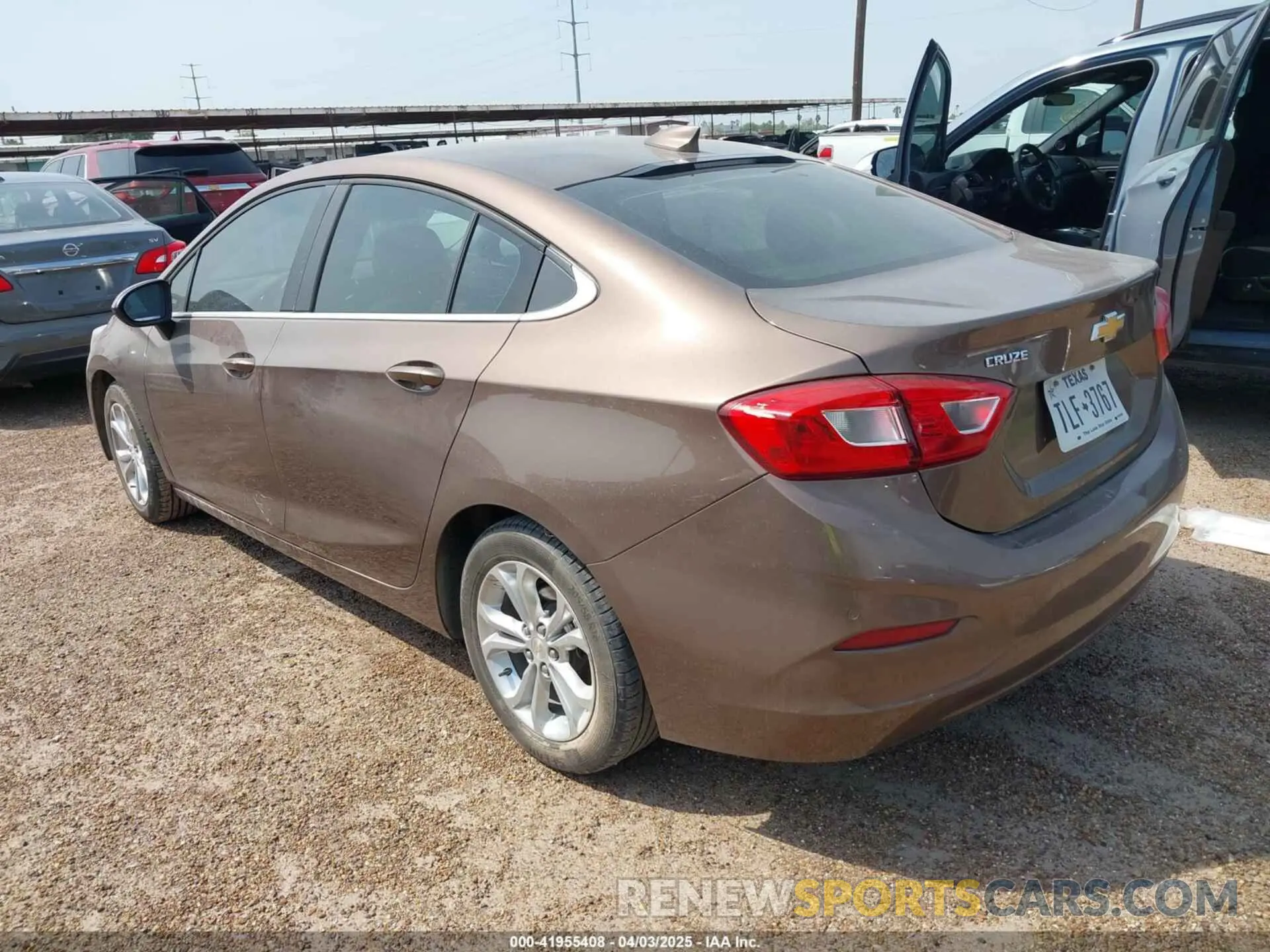 3 Photograph of a damaged car 1G1BE5SM5K7137333 CHEVROLET CRUZE 2019