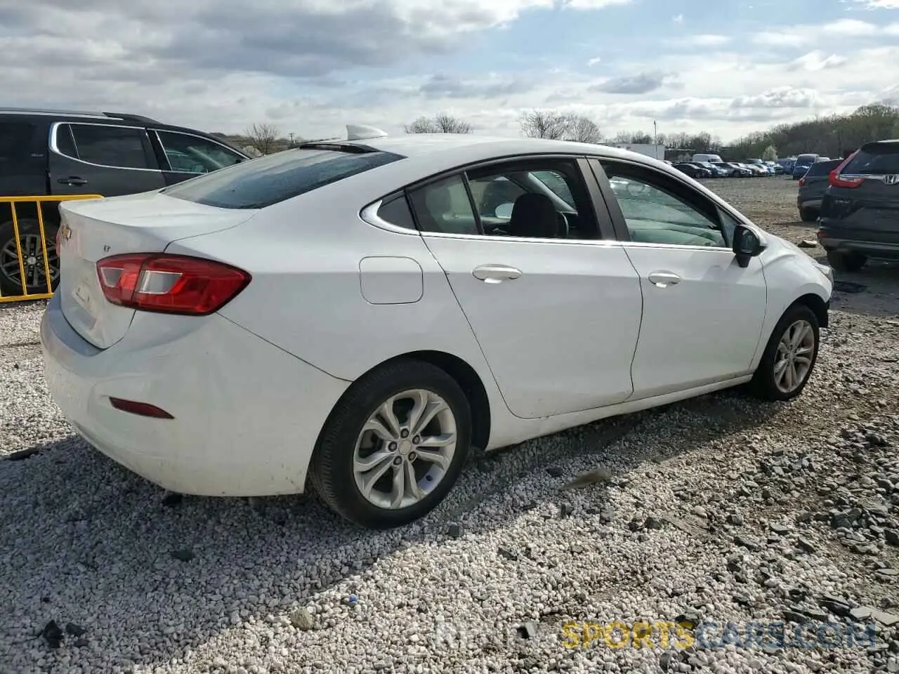 3 Photograph of a damaged car 1G1BE5SM5K7146274 CHEVROLET CRUZE 2019