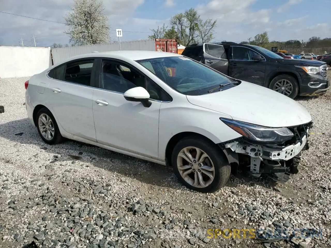 4 Photograph of a damaged car 1G1BE5SM5K7146274 CHEVROLET CRUZE 2019