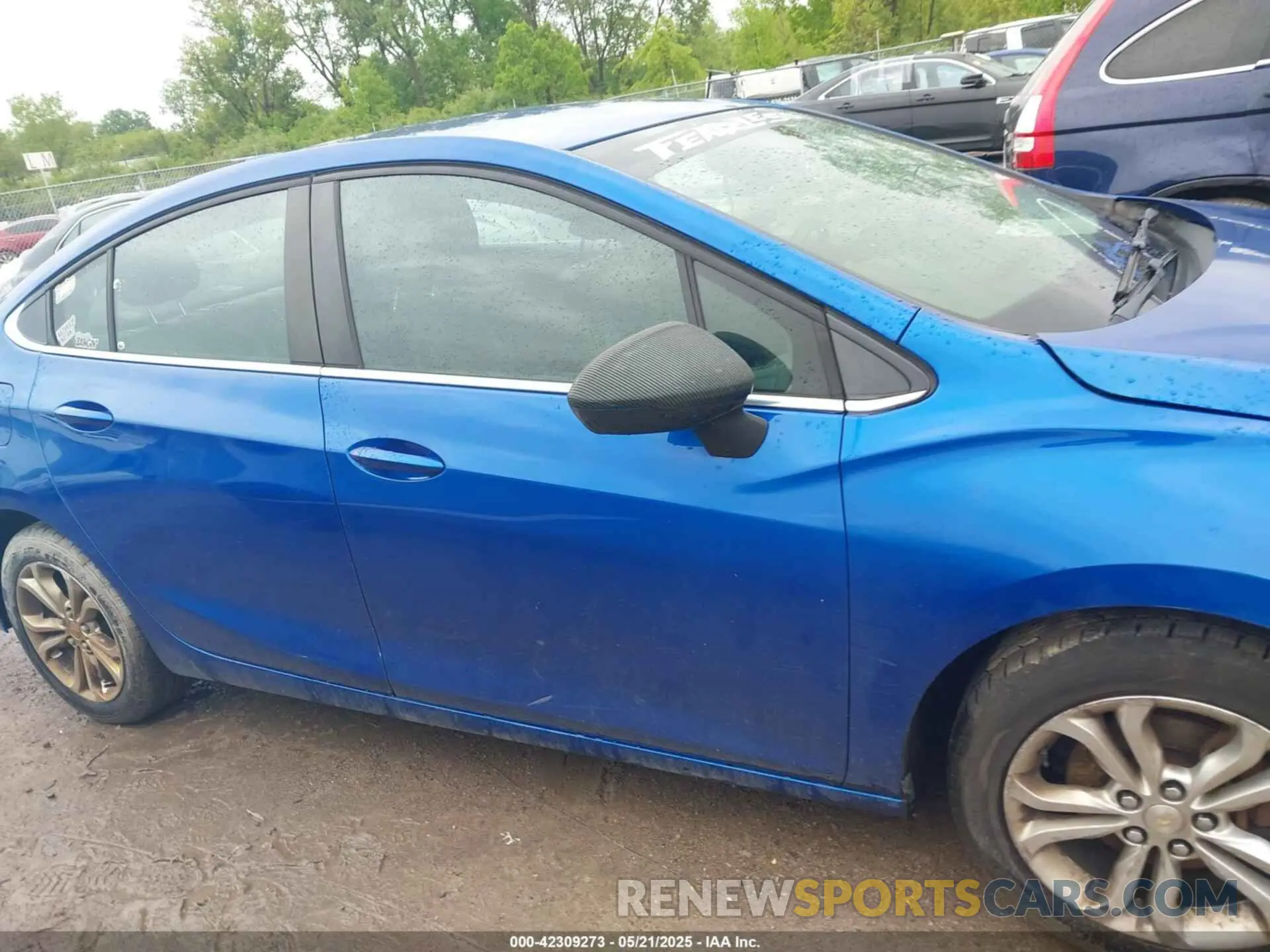 12 Photograph of a damaged car 1G1BE5SM6K7106334 CHEVROLET CRUZE 2019