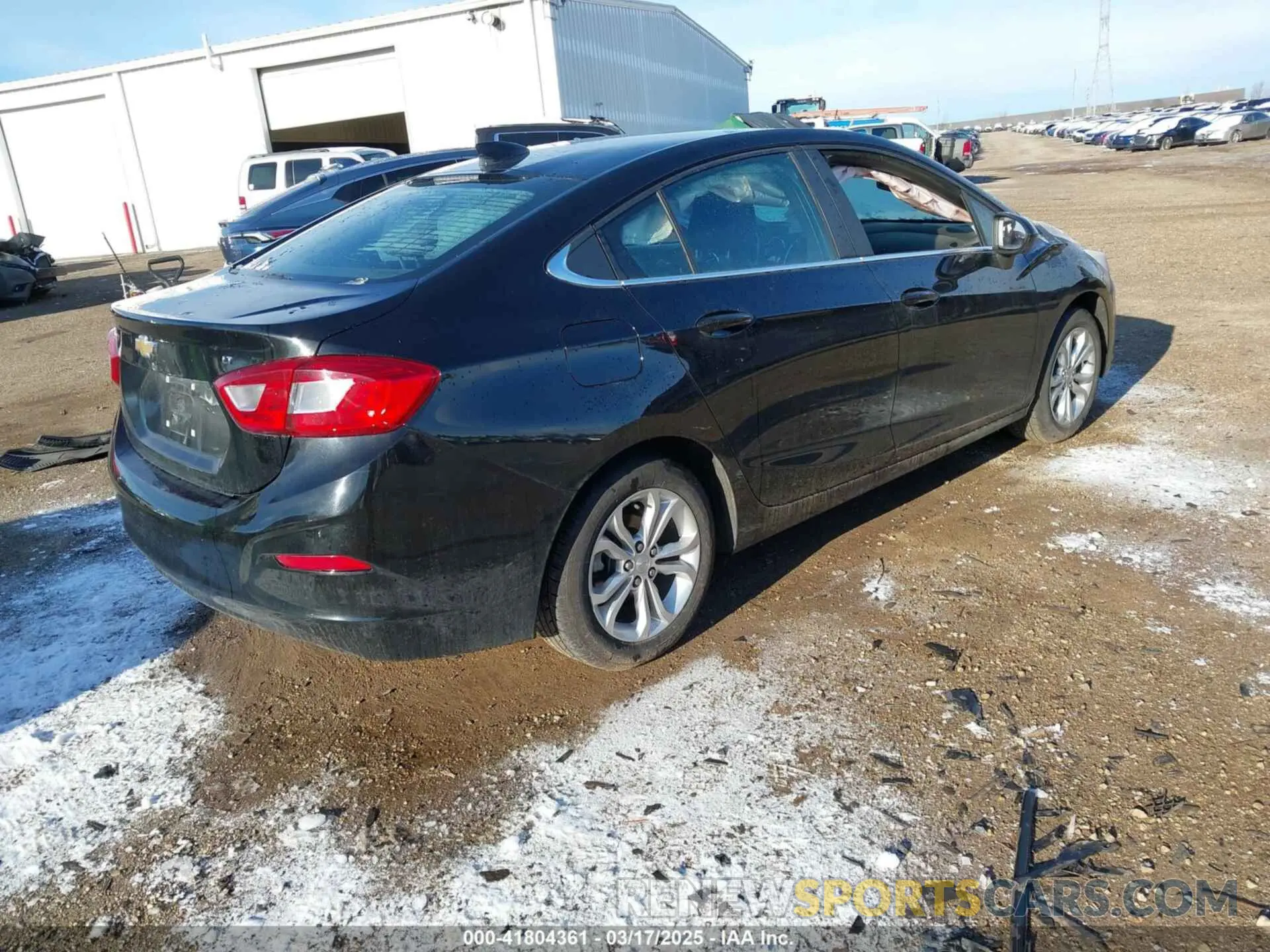 4 Photograph of a damaged car 1G1BE5SM6K7106561 CHEVROLET CRUZE 2019