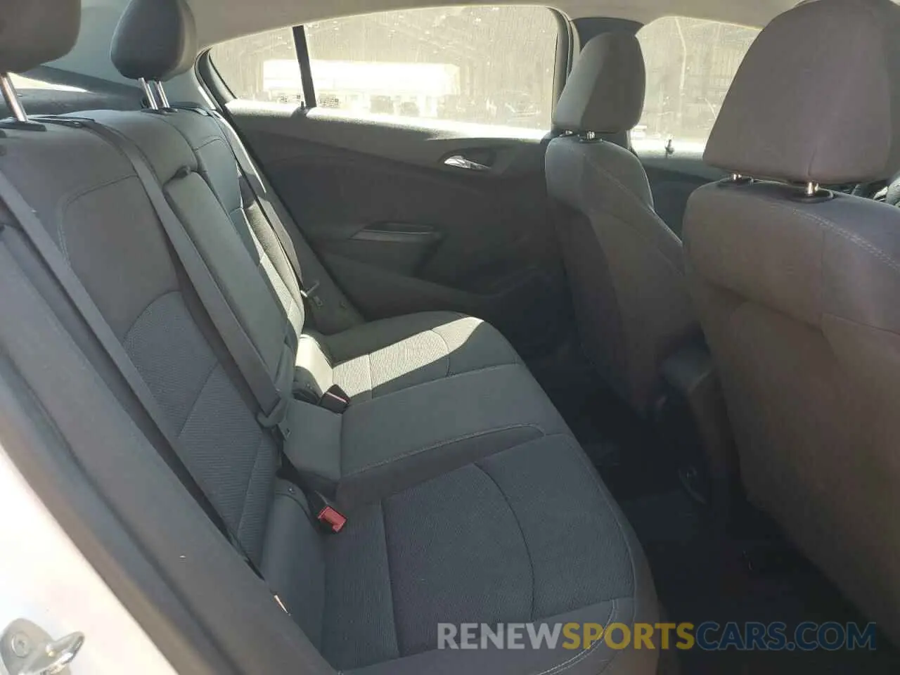 10 Photograph of a damaged car 1G1BE5SM6K7116491 CHEVROLET CRUZE 2019