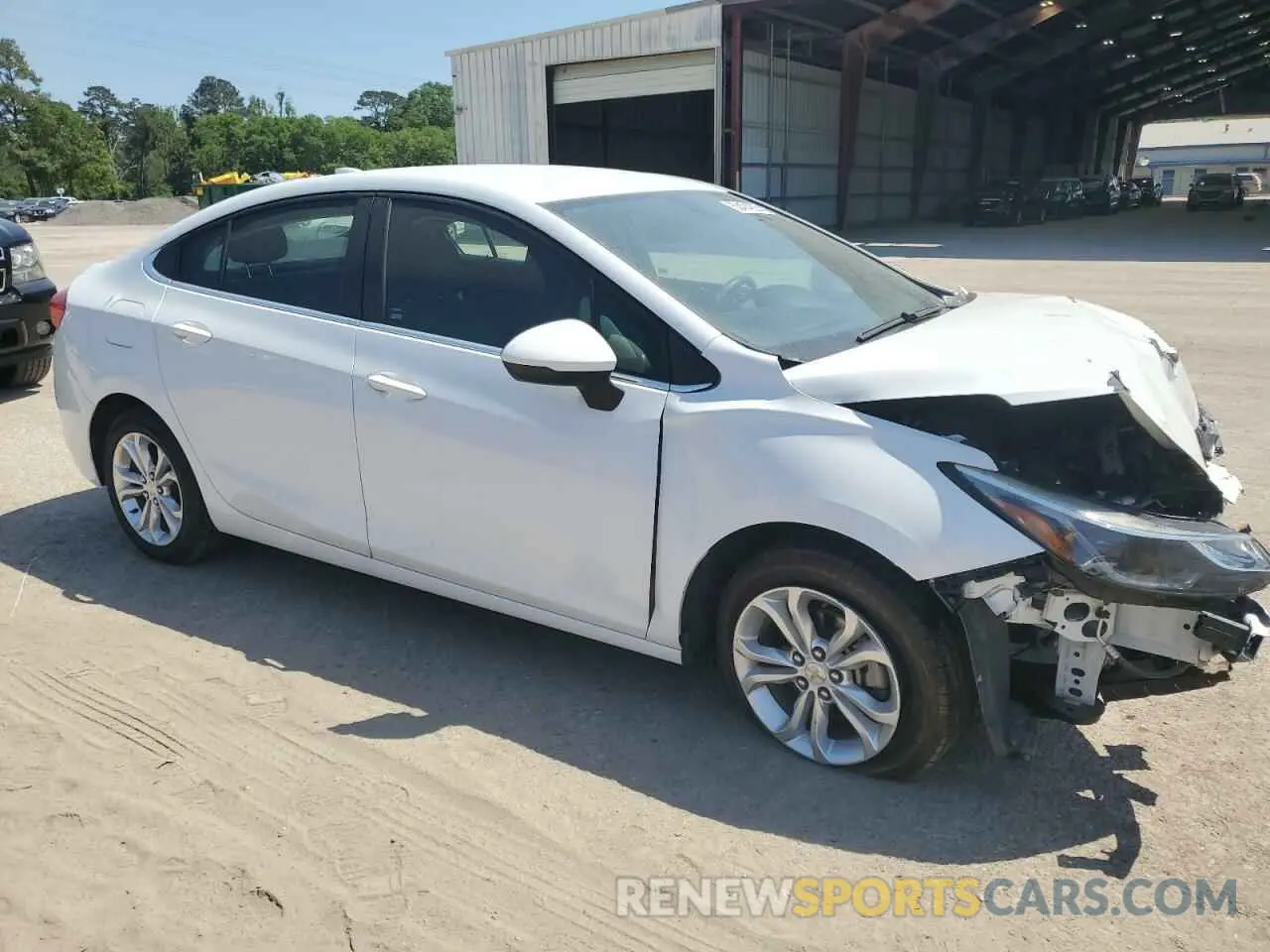4 Photograph of a damaged car 1G1BE5SM6K7116491 CHEVROLET CRUZE 2019