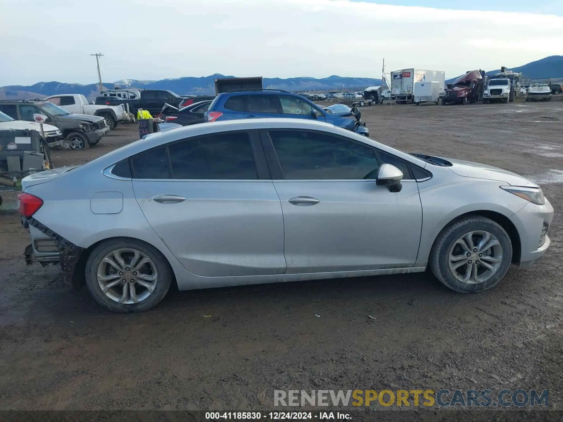 14 Photograph of a damaged car 1G1BE5SM6K7127460 CHEVROLET CRUZE 2019