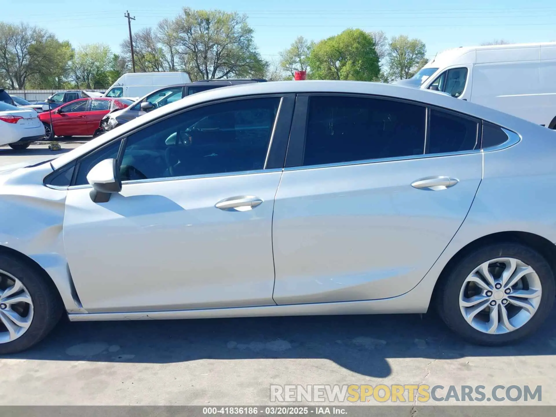 14 Photograph of a damaged car 1G1BE5SM6K7131914 CHEVROLET CRUZE 2019