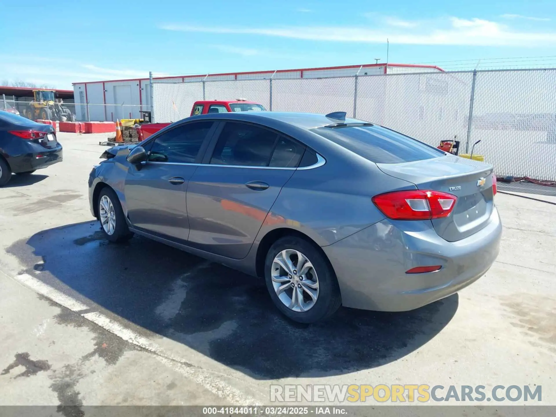 3 Photograph of a damaged car 1G1BE5SM6K7139057 CHEVROLET CRUZE 2019