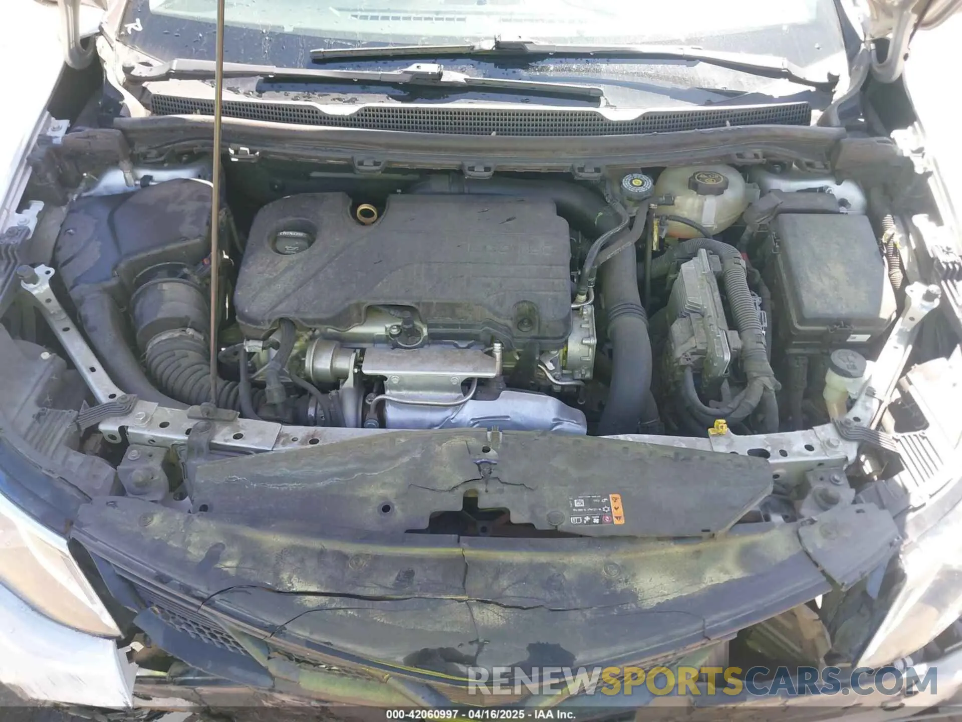 10 Photograph of a damaged car 1G1BE5SM6K7140189 CHEVROLET CRUZE 2019