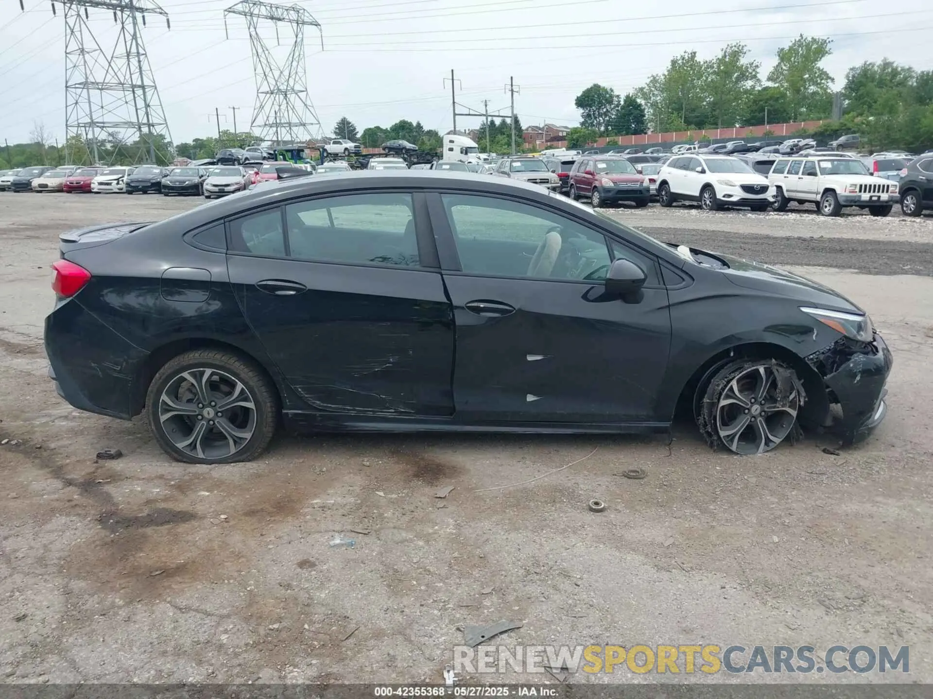 13 Photograph of a damaged car 1G1BE5SM6K7141438 CHEVROLET CRUZE 2019