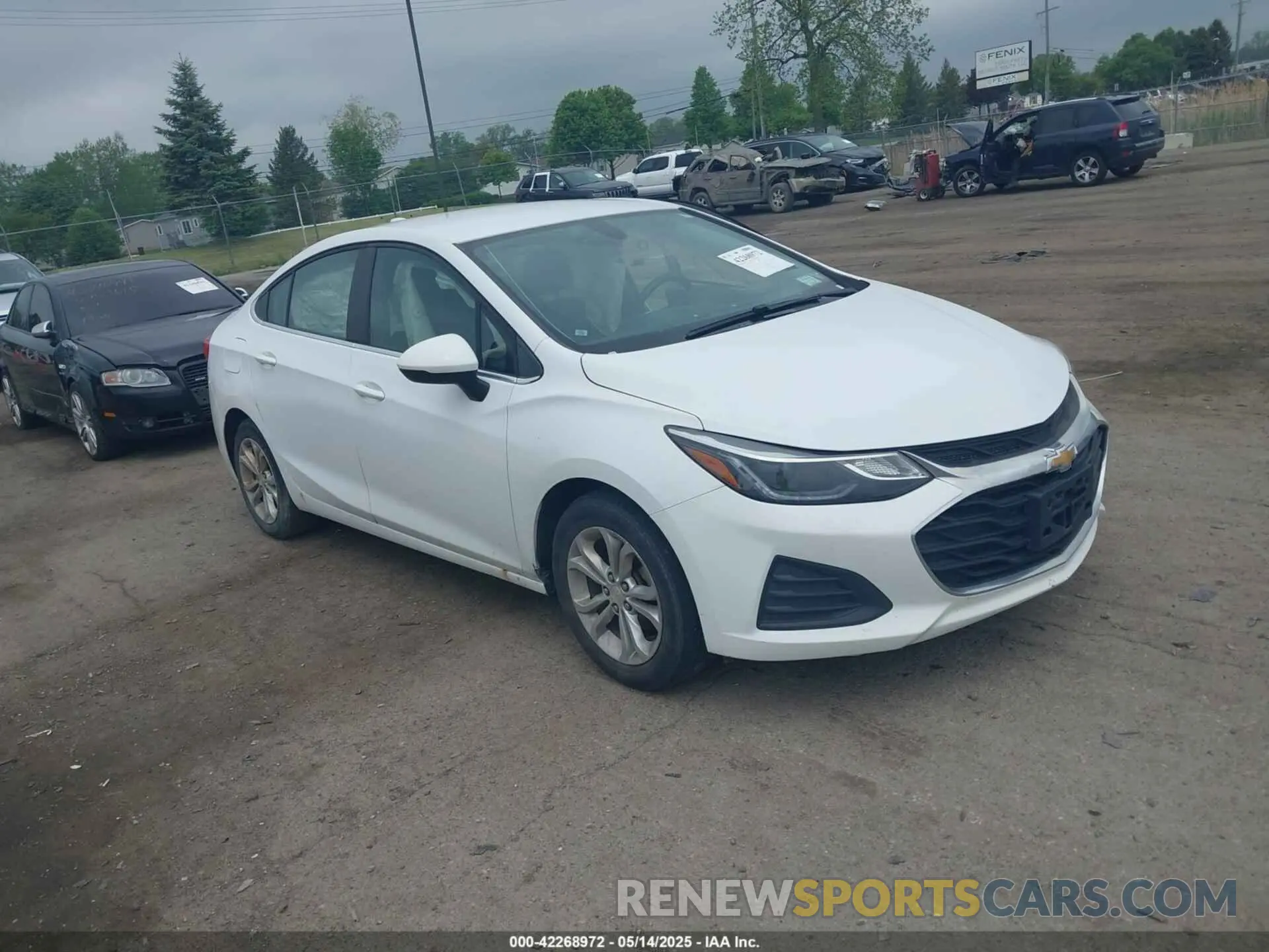 1 Photograph of a damaged car 1G1BE5SM6K7146428 CHEVROLET CRUZE 2019