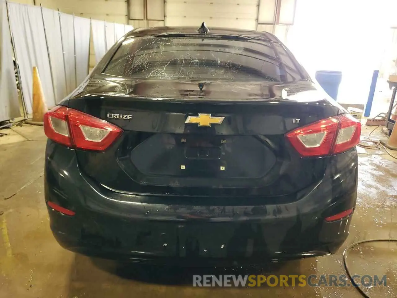 6 Photograph of a damaged car 1G1BE5SM7K7108688 CHEVROLET CRUZE 2019
