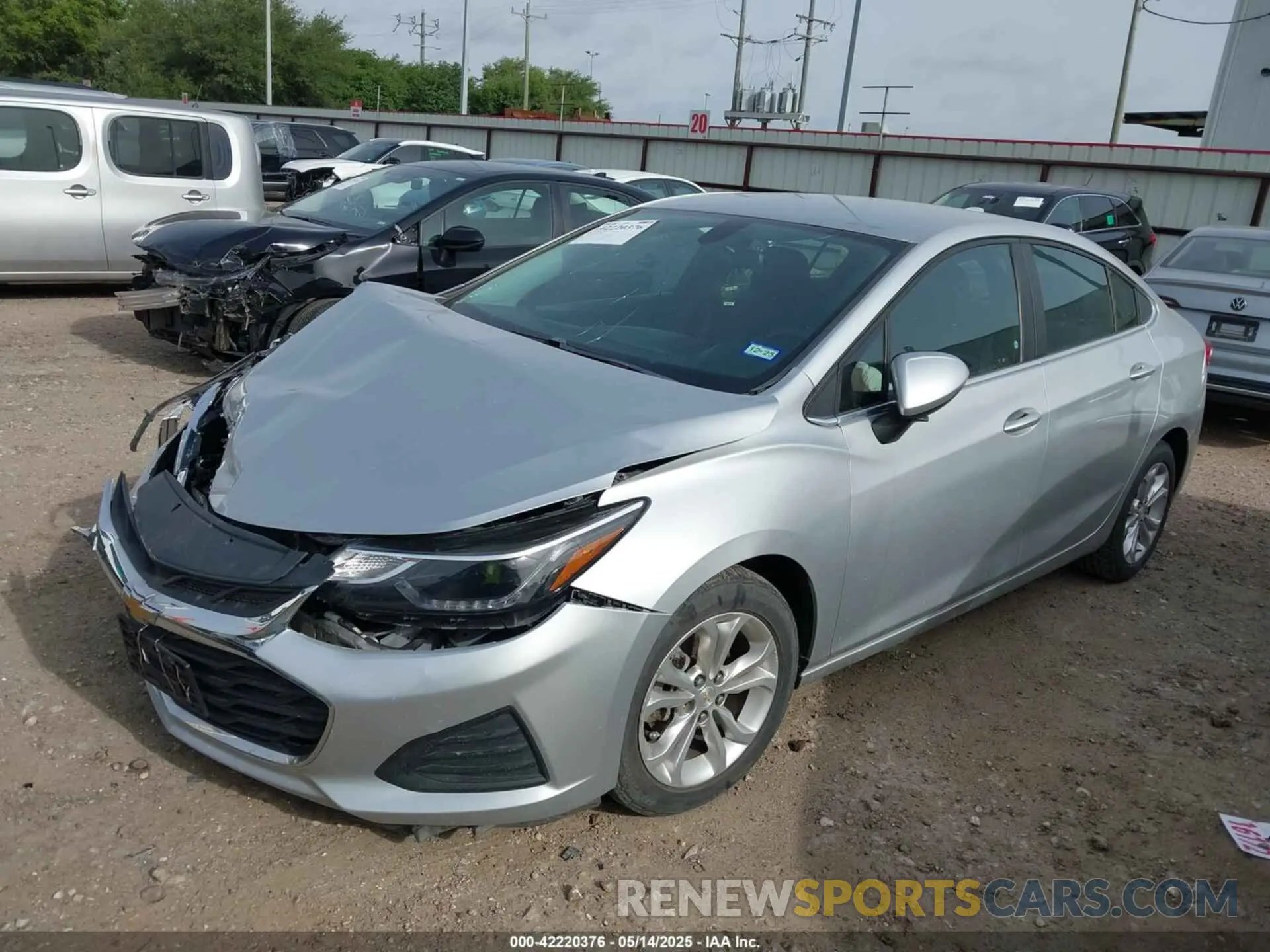 2 Photograph of a damaged car 1G1BE5SM7K7108934 CHEVROLET CRUZE 2019