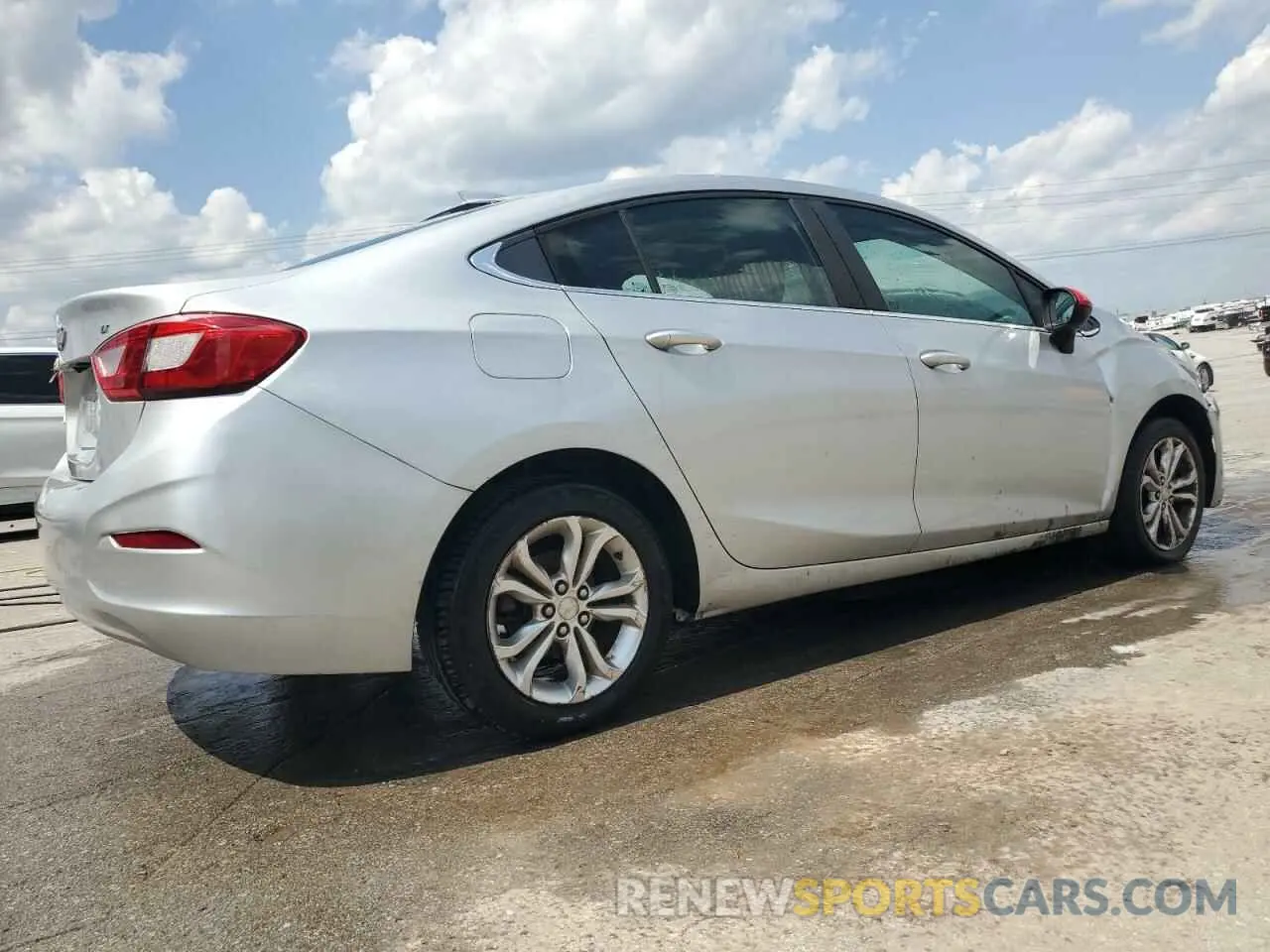3 Photograph of a damaged car 1G1BE5SM7K7114099 CHEVROLET CRUZE 2019