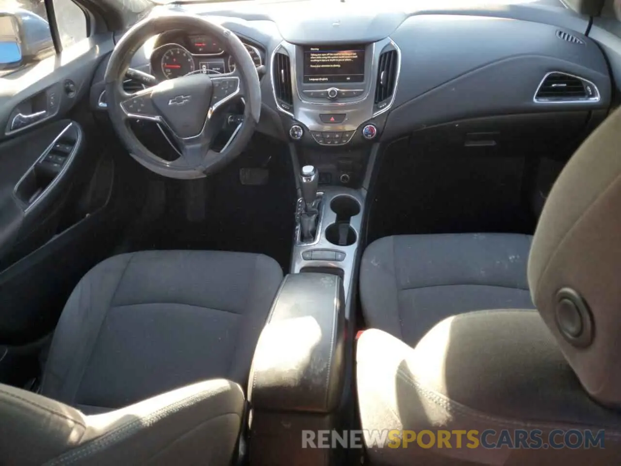 8 Photograph of a damaged car 1G1BE5SM7K7132554 CHEVROLET CRUZE 2019