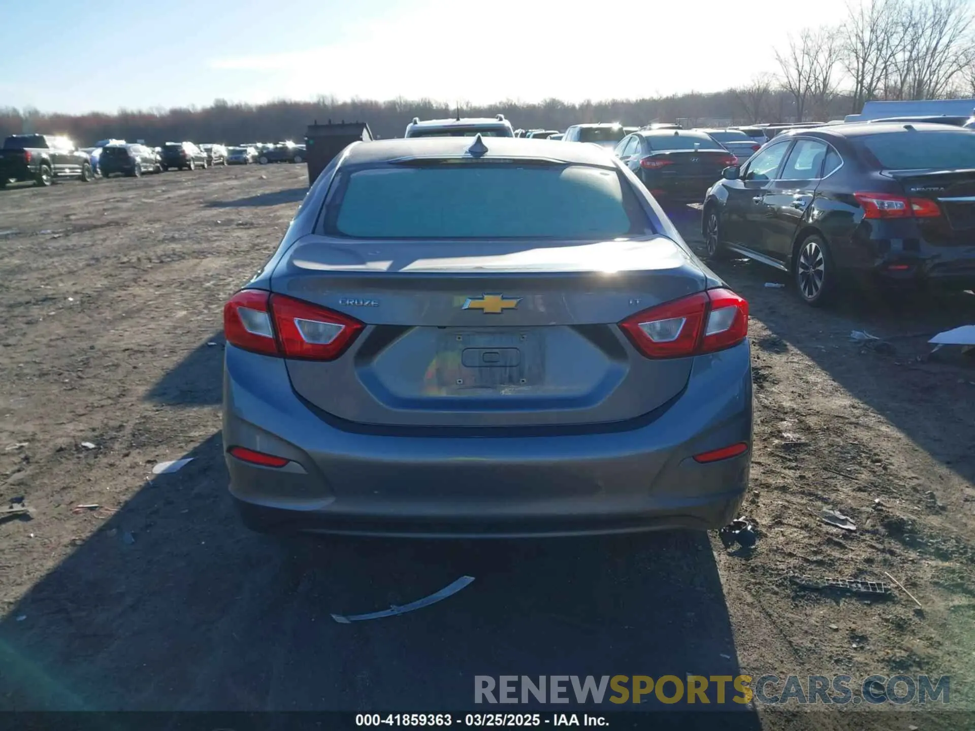 15 Photograph of a damaged car 1G1BE5SM7K7138628 CHEVROLET CRUZE 2019